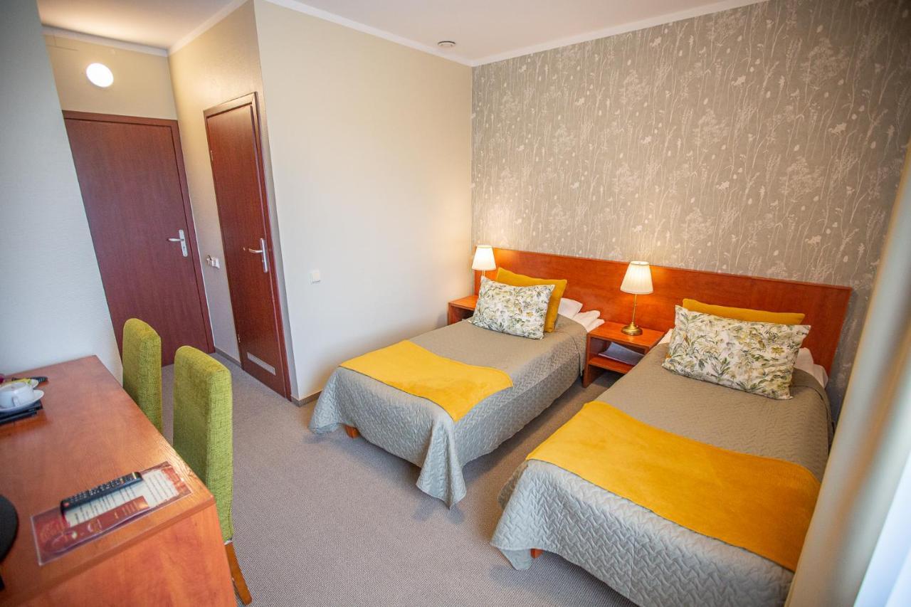 Zuvedra Hotel Ignalina Exterior photo